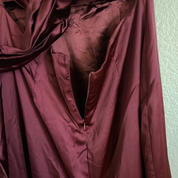 Romance Burgundy Satin Tie-Back Maxi Dress Large NWOT - Picture 6 of 7